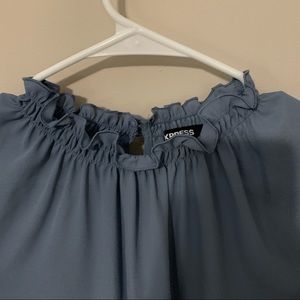 Express mock neck top size small